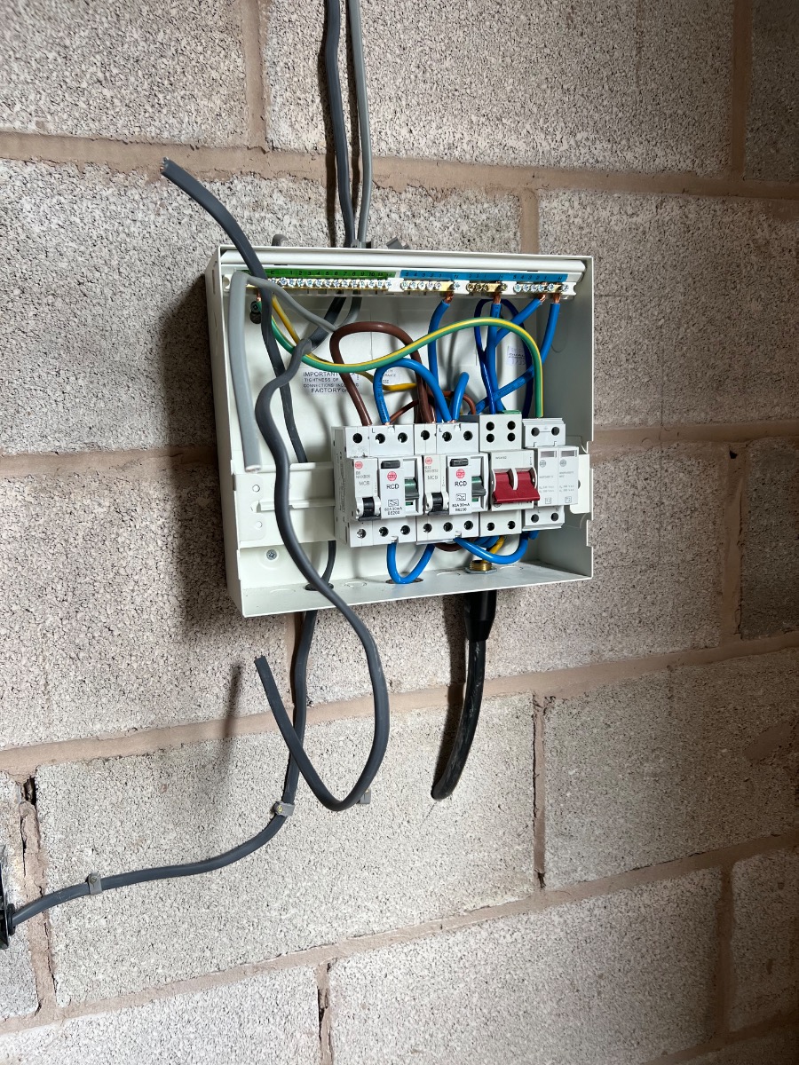 Electrician: Image 34